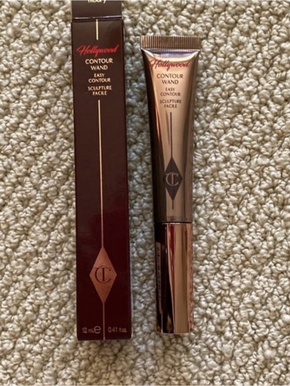 Charlotte Tilbury Hollywood Contour Wand Light to Medium Like New with Box